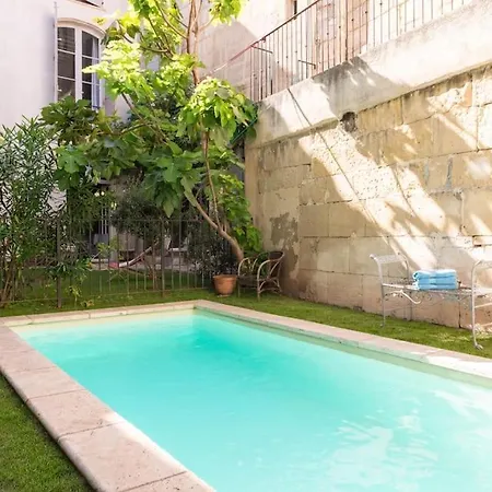 Private Mansion, Completely Renovated With Swimming Pool, In Historical Center * Arles