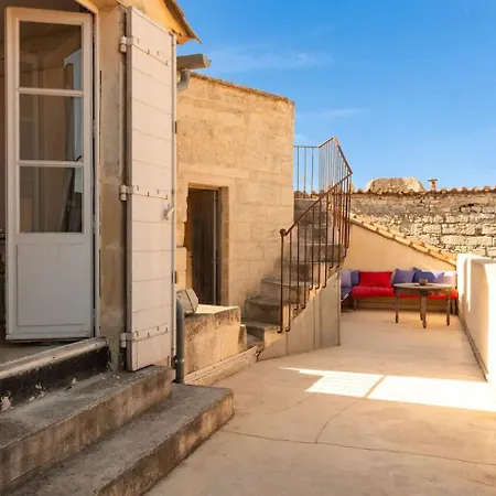 Private Mansion, Completely Renovated With Swimming Pool, In Historical Center