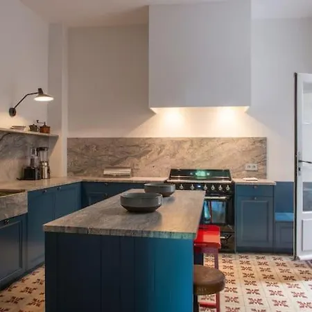 Private Mansion, Completely Renovated With Swimming Pool, In Historical Center Villa